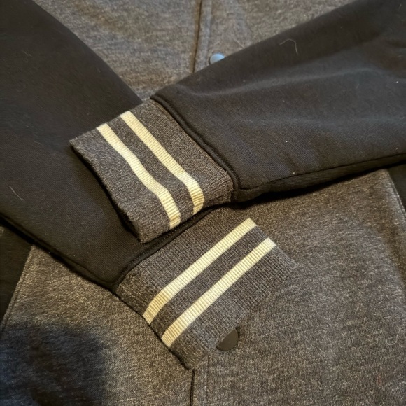 Old Navy Charcoal and Black Snap Jacket - Picture 2 of 6